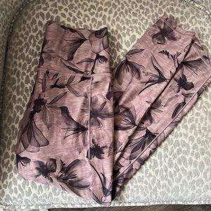 Athleta 7/8 leggings